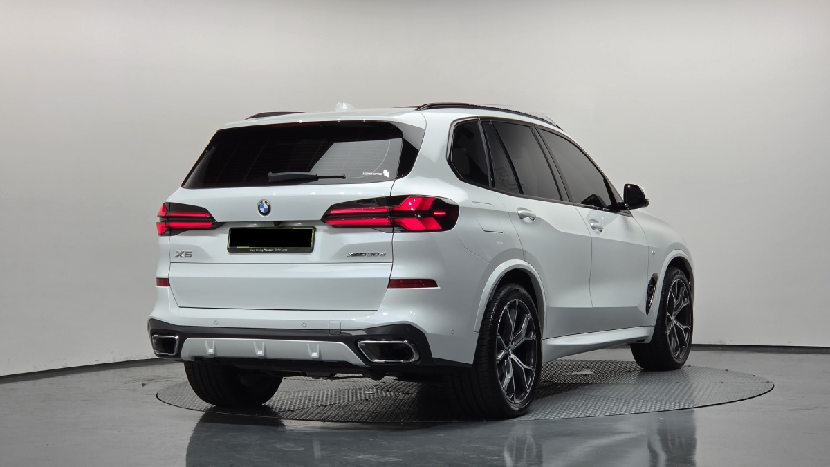 BMW X5, 2025 — фото 2 из 12