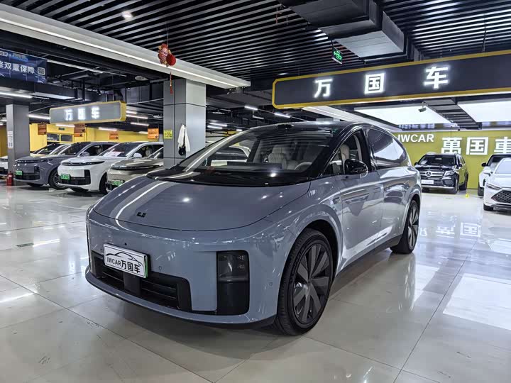 LiXiang i8, 2025 — купить в Воронеже под ключ
