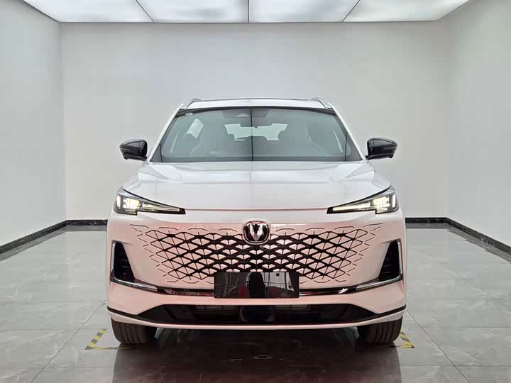 Changan CS55 Plus Hybrid, 2026 — фото 2 из 9