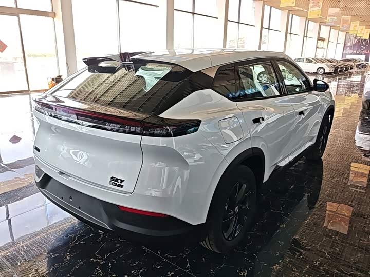 Dongfeng Aeolus Sky EV01, 2025 — фото 5 из 9
