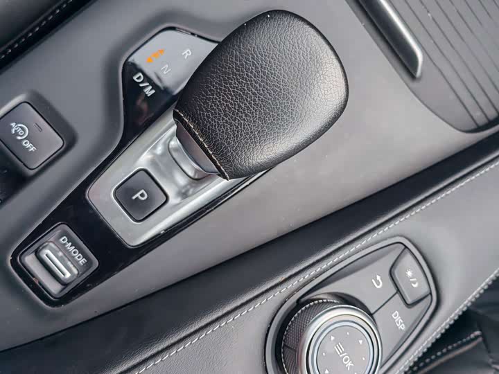 Infiniti QX50, 2022 — фото 8 из 9