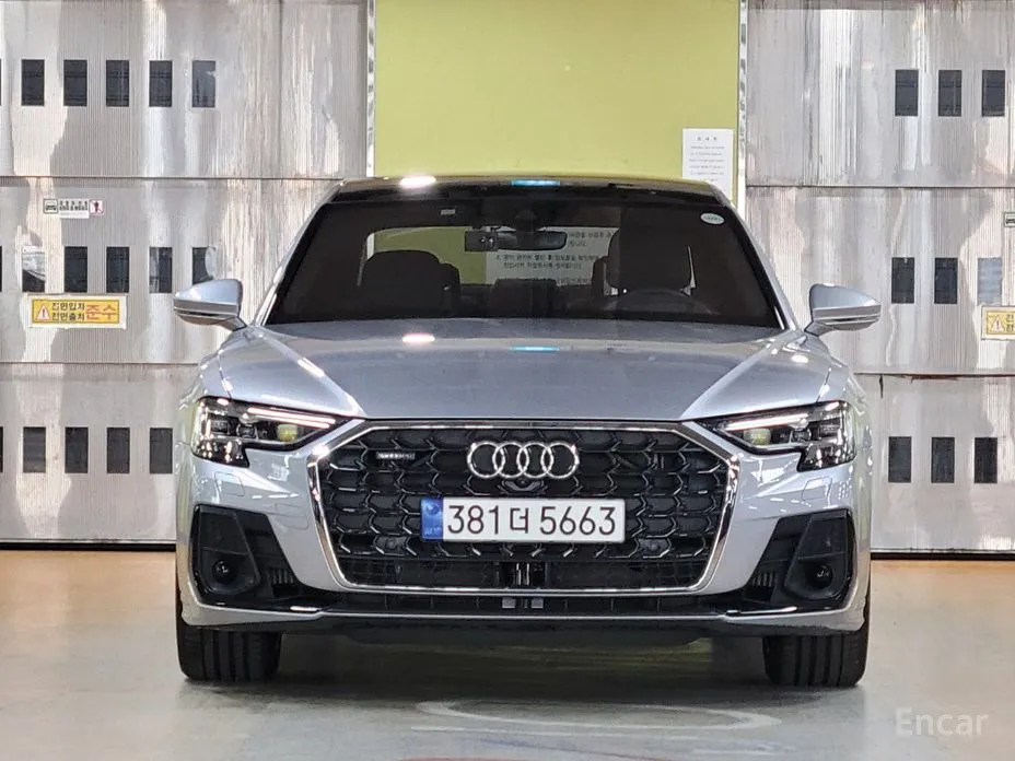 Audi A8, 2023 — фото 3 из 12