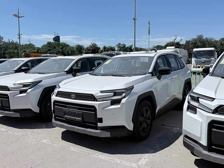 Toyota RAV4, 2025 — купить в Чебоксарах под ключ