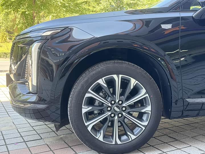 Cadillac XT5, 2025 — фото 8 из 9