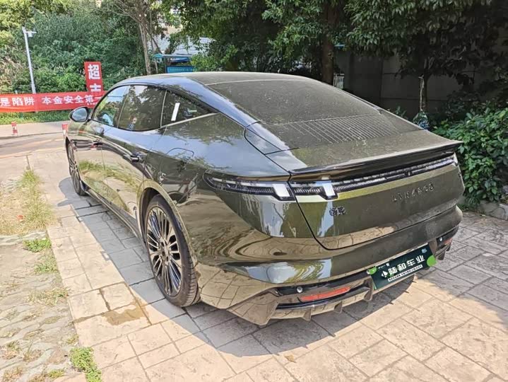 Lynk & Co 30 EM-P Hybrid, 2025 — фото 7 из 9