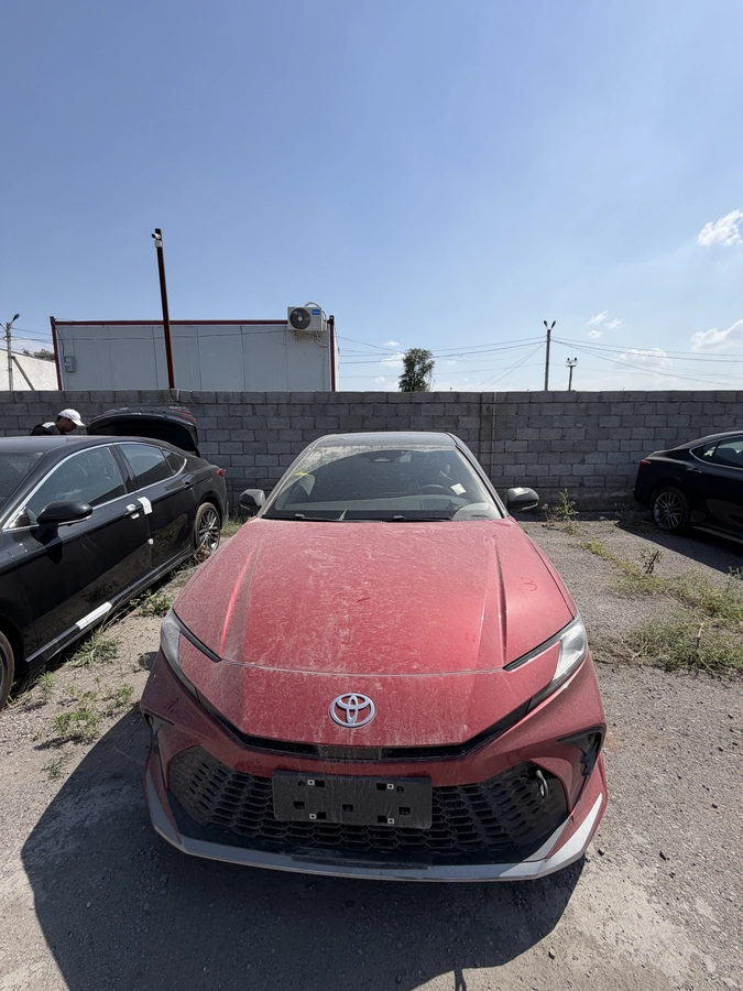 Toyota Camry, 2026