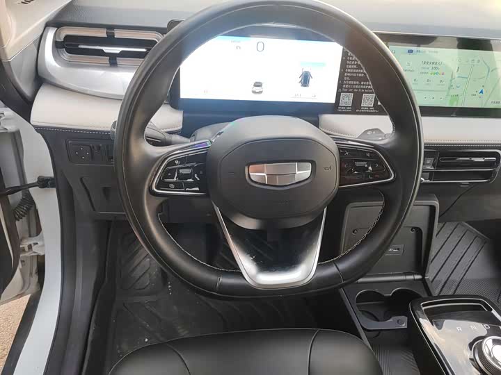 Geely Geometry E Firefly, 2023 — фото 7 из 9