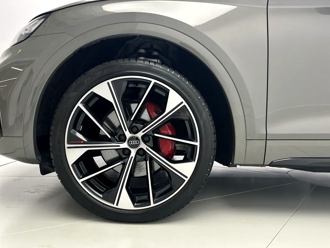 Audi SQ5, 2024 — фото 7 из 10