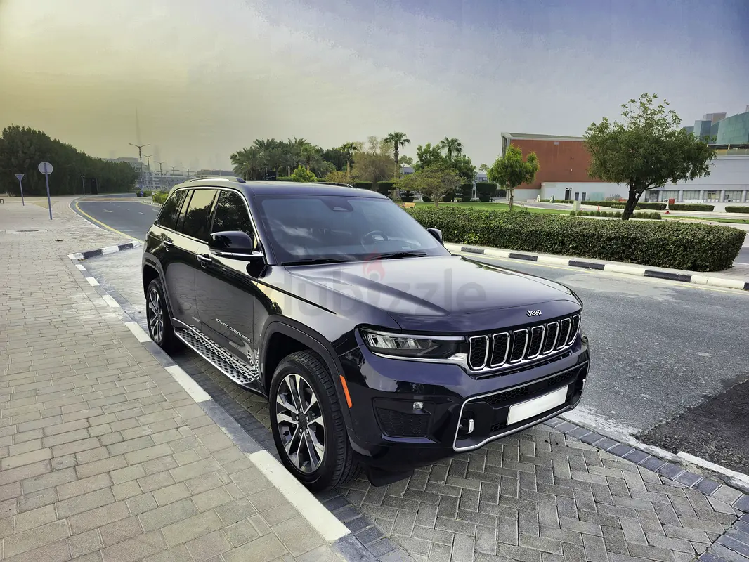 Jeep Grand Cherokee, 2023 — фото 2 из 10