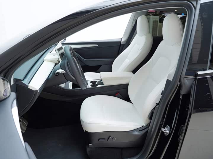 Tesla Model Y, 2023 — фото 3 из 9