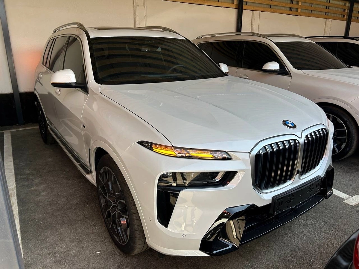 BMW X7, 2025 — фото 2 из 9