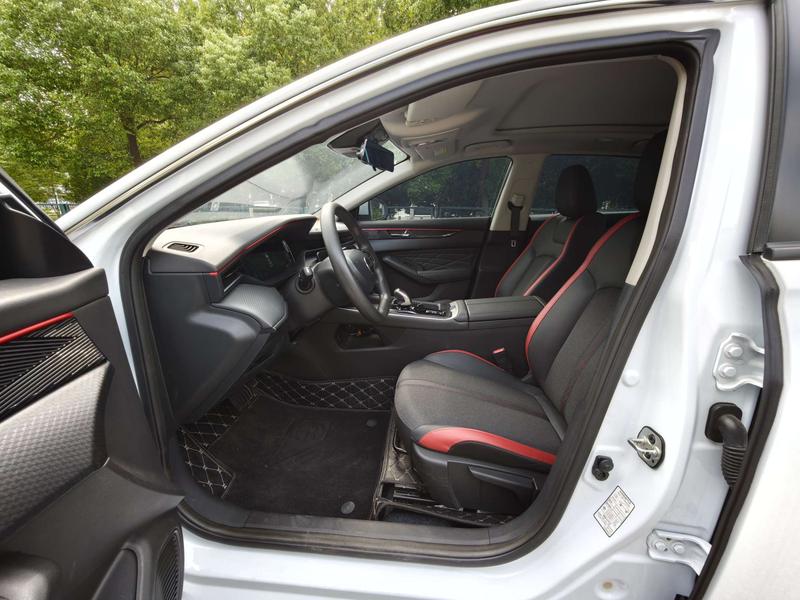 Dongfeng Aeolus Yixuan Max, 2023 — фото 12 из 12