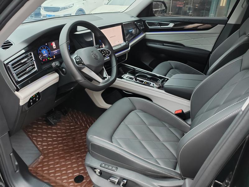 Volkswagen Teramont Pro, 2025 — фото 10 из 12