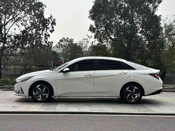 Hyundai Elantra N line, 2022 — фото 3 из 7
