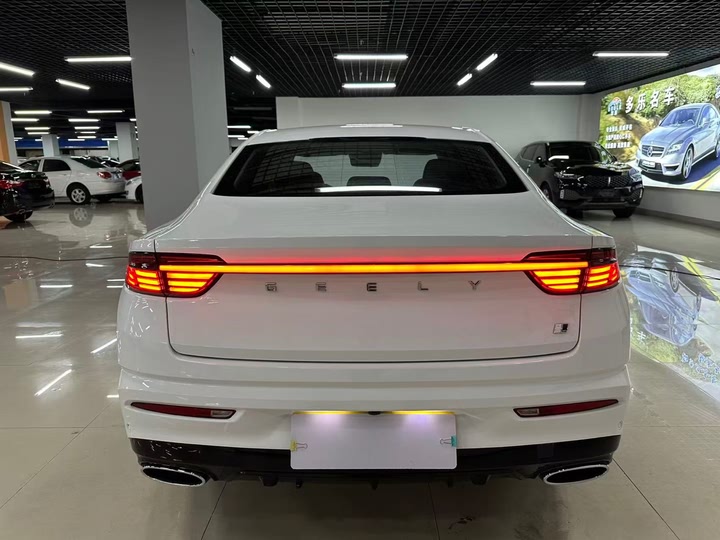 Geely Preface, 2023 — фото 7 из 12