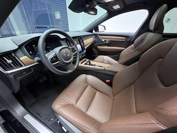 Volvo S90, 2022 — фото 3 из 9