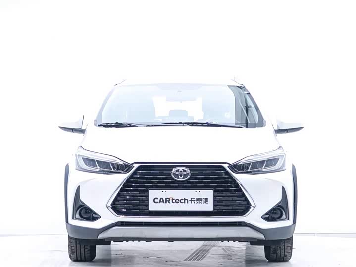 Toyota Yaris L Hatchback, 2022 — фото 6 из 9