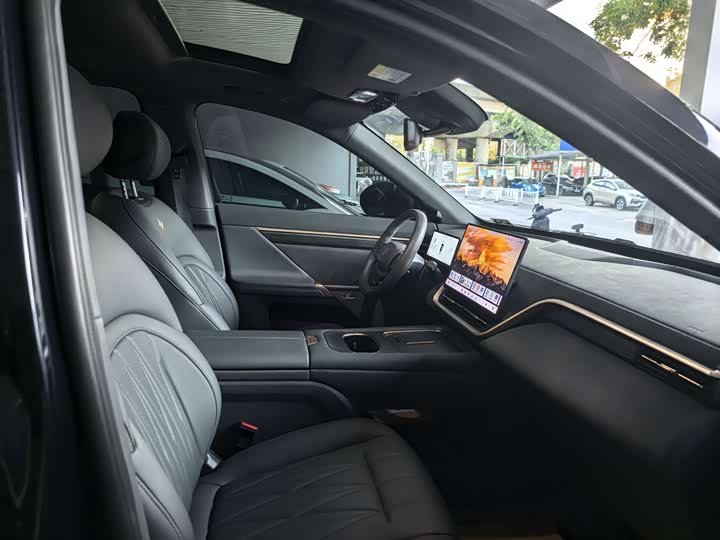 Dongfeng Yipai eπ 008, 2025 — фото 4 из 9