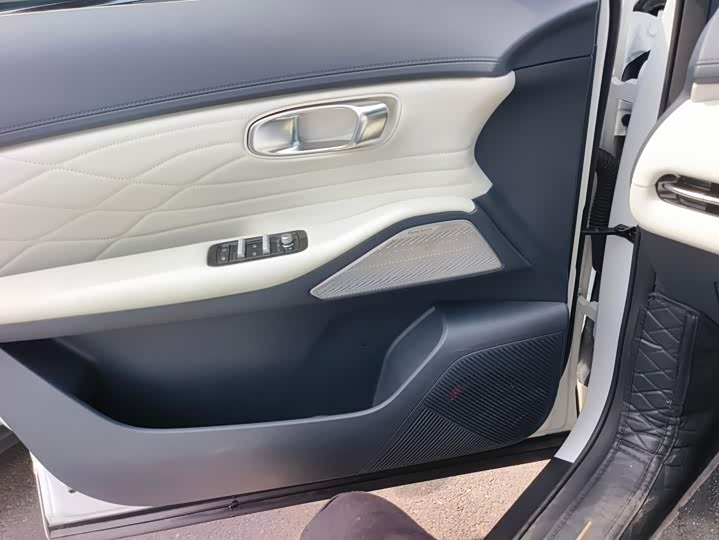 Geely Galaxy Starship 7, 2025 — фото 7 из 9