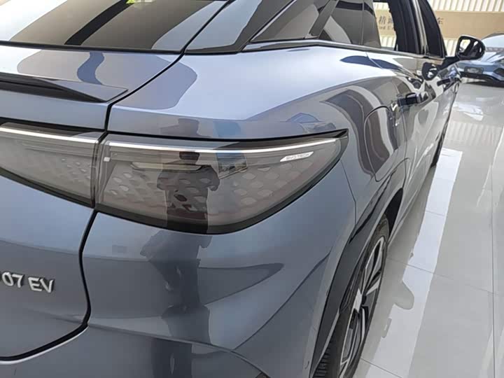 BYD Sea Lion 07 EV, 2024 — фото 8 из 9