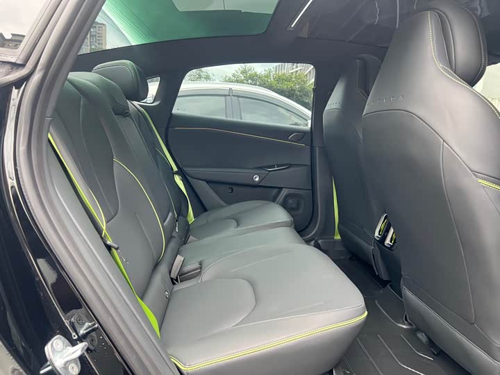 BAIC Arcfox Alpha S5, 2026 — фото 6 из 9