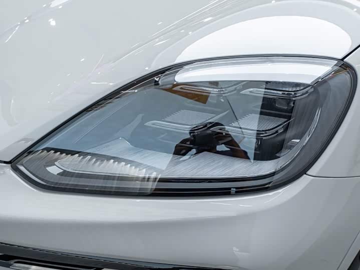 Porsche Cayenne, 2023 — фото 8 из 9