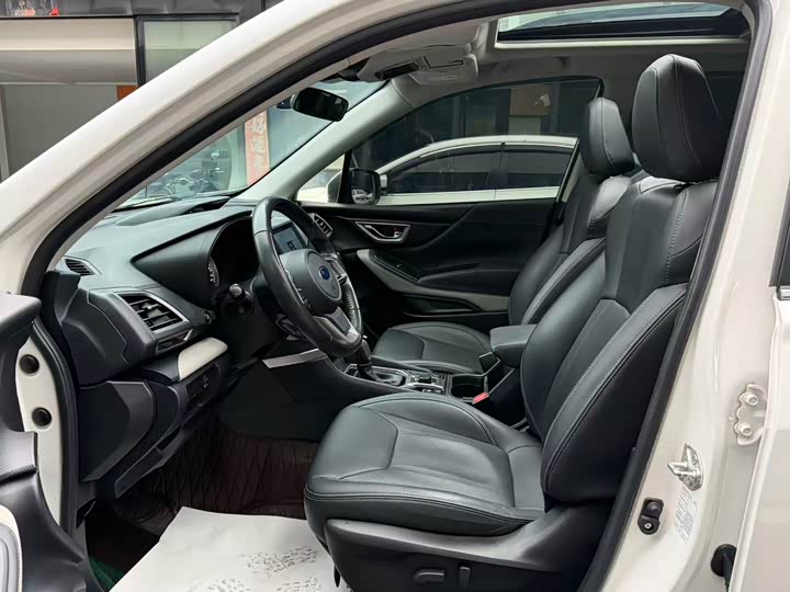 Subaru Forester, 2022 — фото 5 из 9