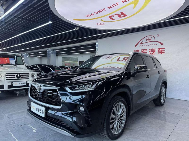 Toyota Highlander, 2023 — купить в Саратове под ключ