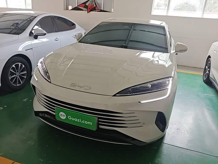 BYD Seal 07 DM-i Hybrid, 2025 — фото 3 из 9
