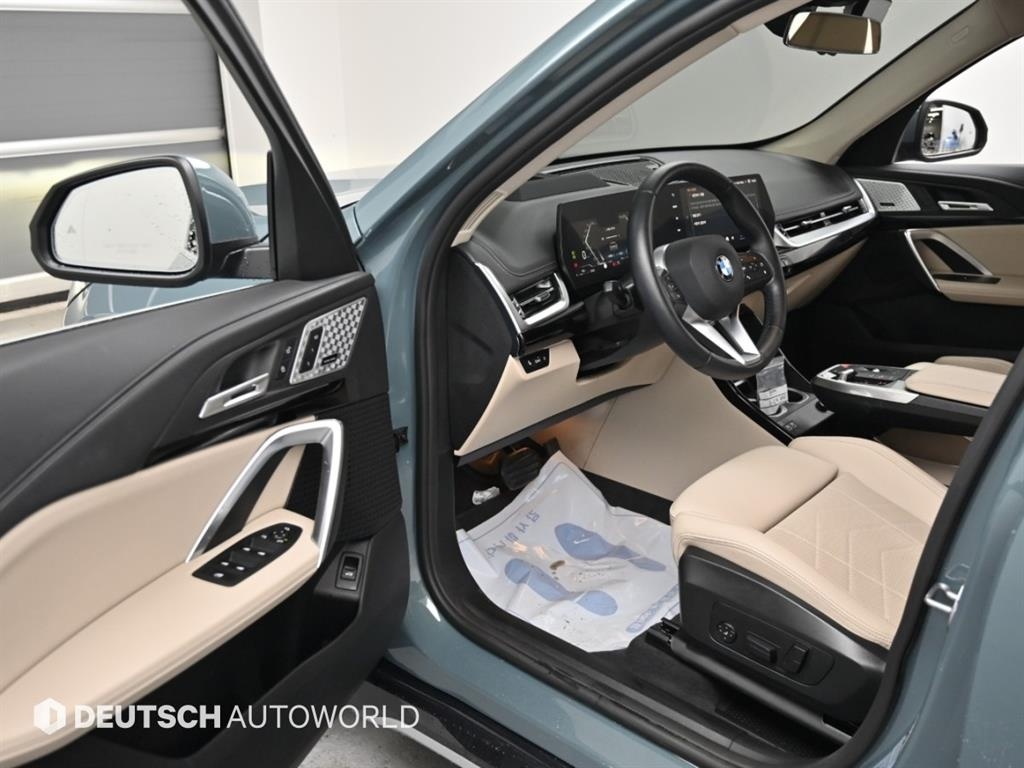 BMW X1, 2025 — фото 10 из 12