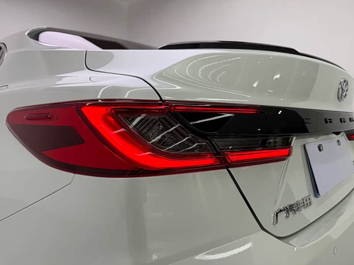 Toyota Camry, 2026 — фото 8 из 9