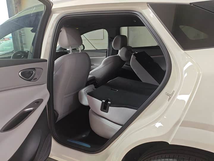 BYD Sea Lion 06 Hybrid/EV, 2025 — фото 6 из 9