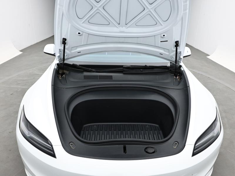 Tesla Model 3, 2025 — фото 5 из 12