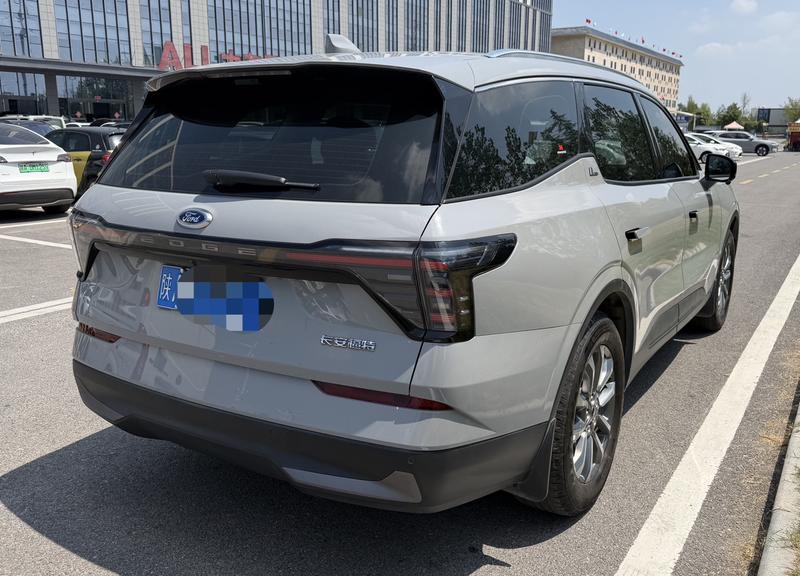 Ford Edge, 2023 — фото 6 из 12