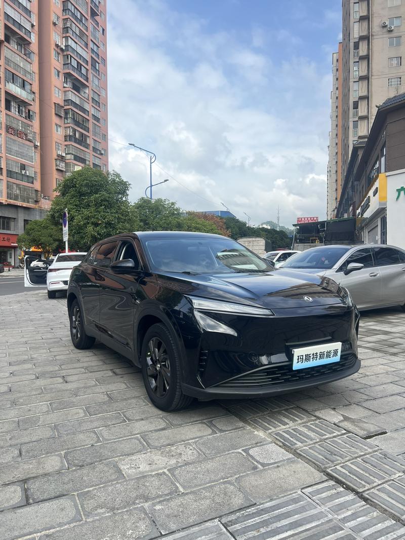Dongfeng Aeolus Sky EV01, 2023 — фото 3 из 9