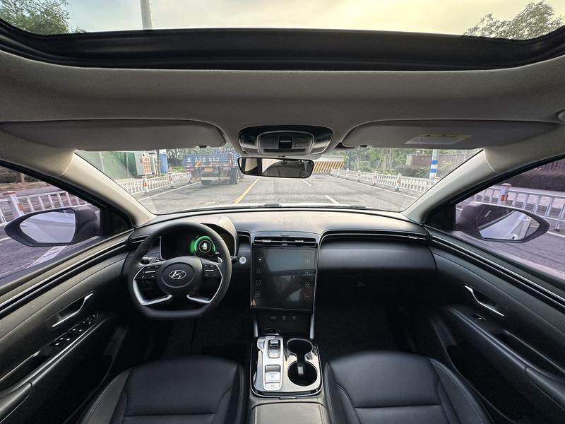 Hyundai Tucson L, 2022 — фото 9 из 12