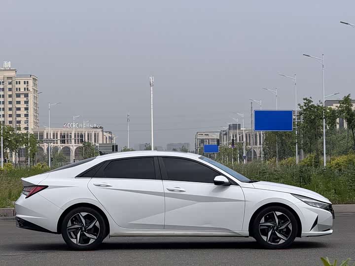 Hyundai Elantra N line, 2023 — фото 4 из 9
