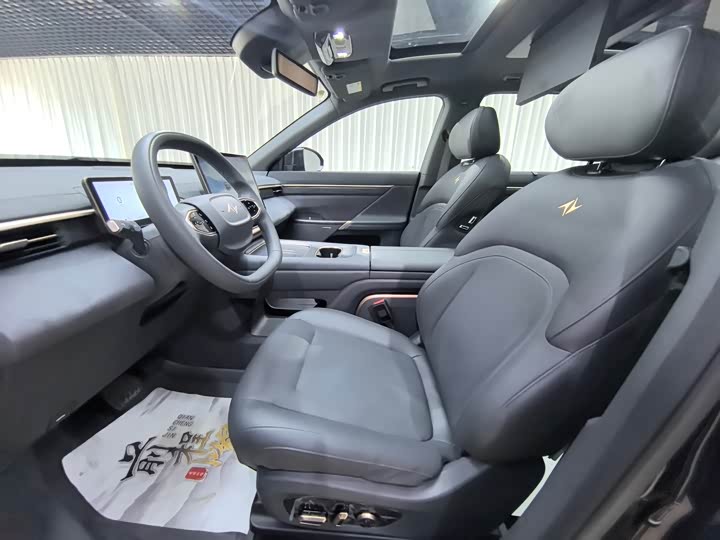Dongfeng Yipai eπ 008, 2024 — фото 9 из 9