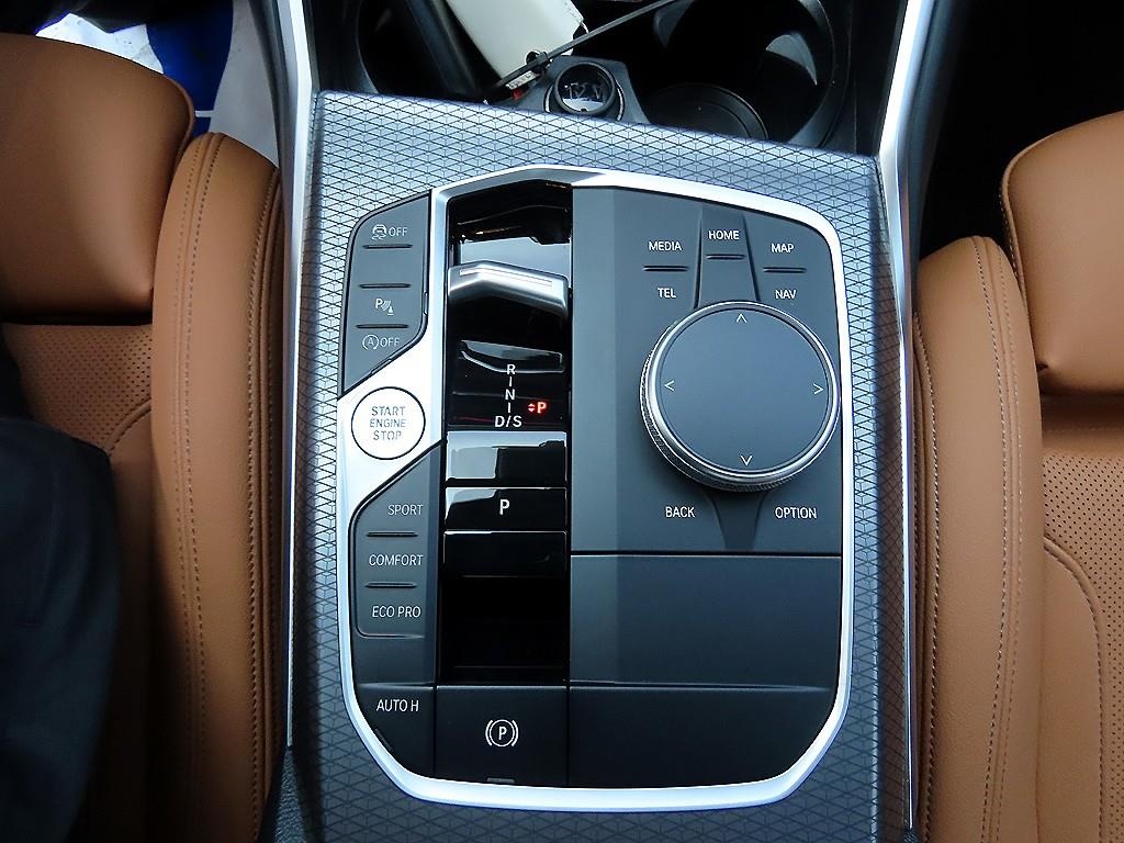 BMW 3 Series, 2024 — фото 9 из 12