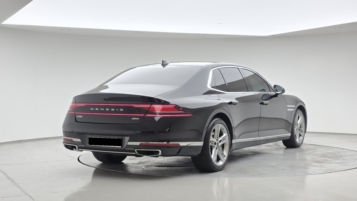 Genesis G90, 2023 — фото 2 из 12