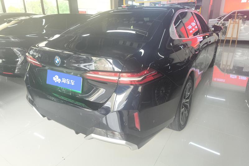 BMW i5, 2025 — фото 3 из 11
