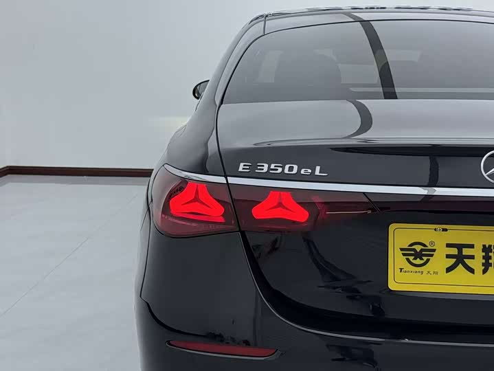 Mercedes-Benz E-Class Hybrid, 2025 — фото 9 из 9