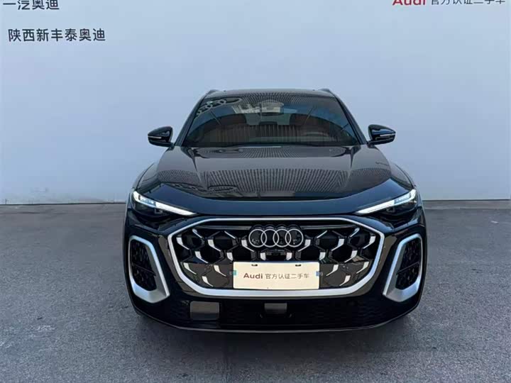 Audi Q5L, 2025 — фото 2 из 9