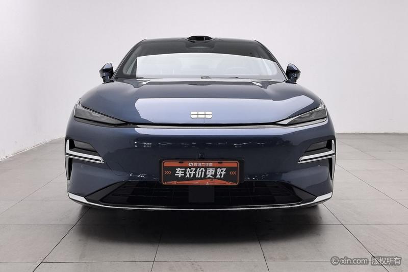 Geely Galaxy Starshine 8 EM-i, 2025 — фото 2 из 12