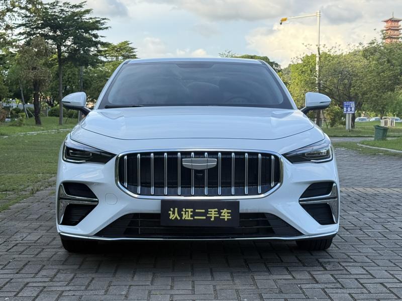 Geely Emgrand, 2025 — фото 2 из 12