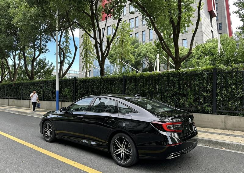 Honda Accord, 2022 — фото 5 из 10