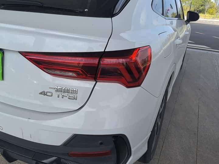 Audi Q3 Sportback, 2021 — фото 8 из 9