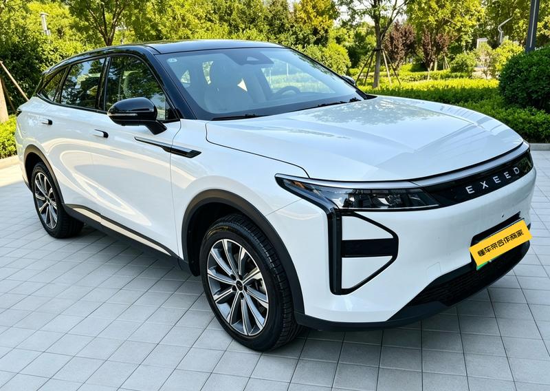 Exeed RX C-DM Hybrid, 2025 — фото 3 из 10
