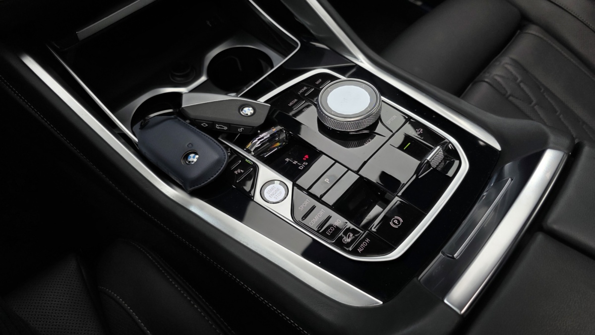 BMW X6, 2025 — фото 8 из 12