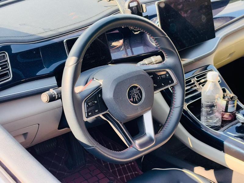 BYD Qin Plus, 2022 — фото 8 из 12